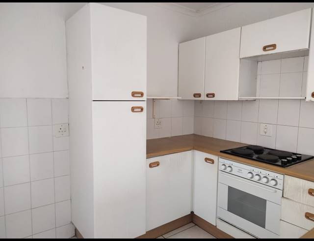 2 BEDROOM FLAT FOR SALE IN RADIOKOP